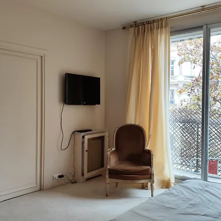 Avenue Victor Hugo - 16 - 4160 Appartamento *